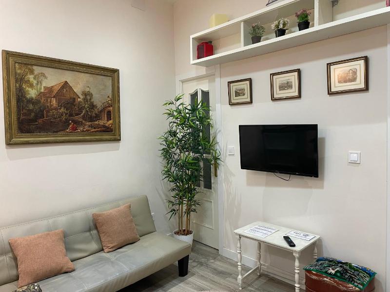 Apartamento Tres Peces - Madrid Centro — отель с удобствами в Мадриде