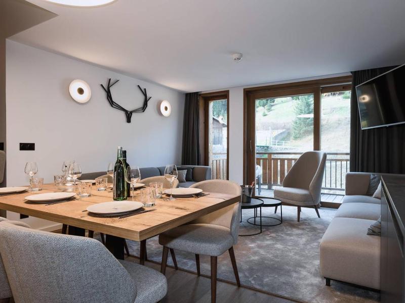Appartement Duplex 94m² Courchevel Village - Pour 6 personnes - Pieds des pistes avec Parking et Wifi - FR-1-631-111 2 — отель в Куршевеле, Франция