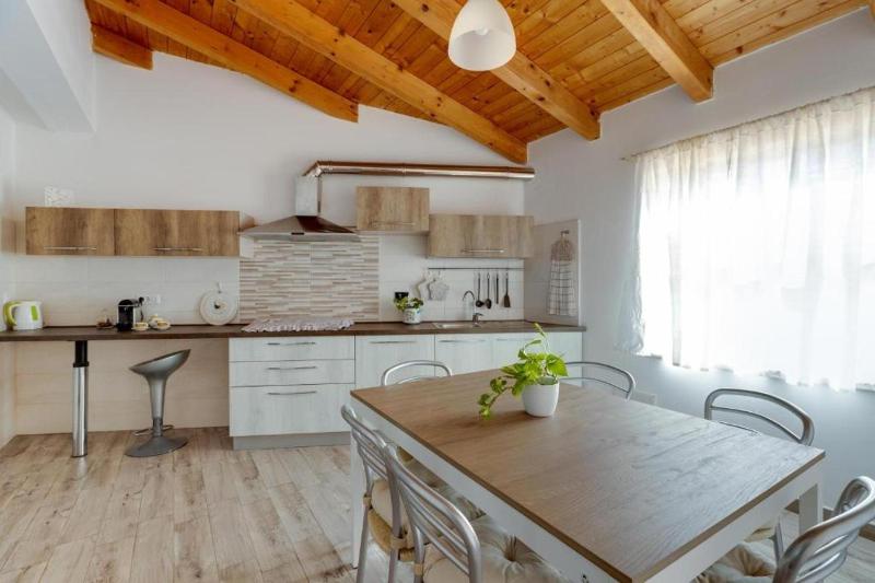 Casa delle Zie a Càbras - Incantevole Casa con Terrazza