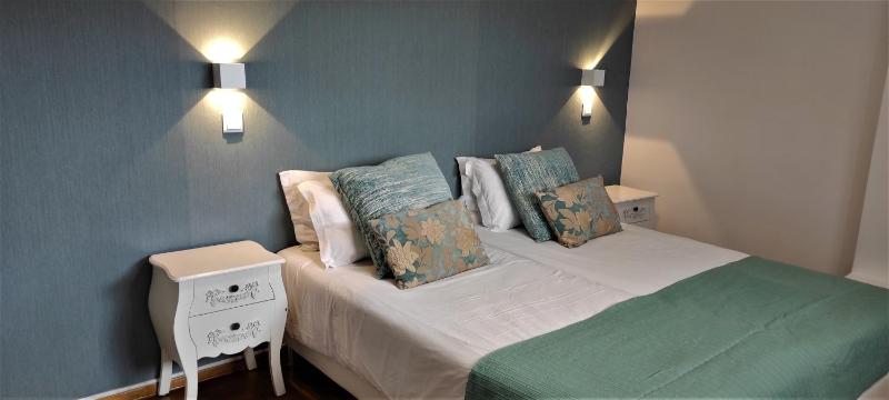 Sweet Suites Guesthouse close to famous Avenue Liberty — забронировать отель в Лиссабоне