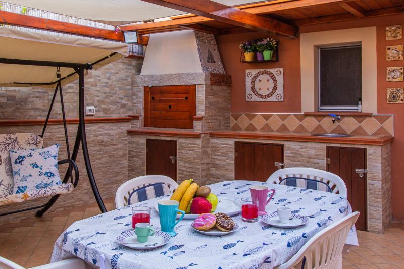 Casa Maria a La Maddalena - Oasi con giardino