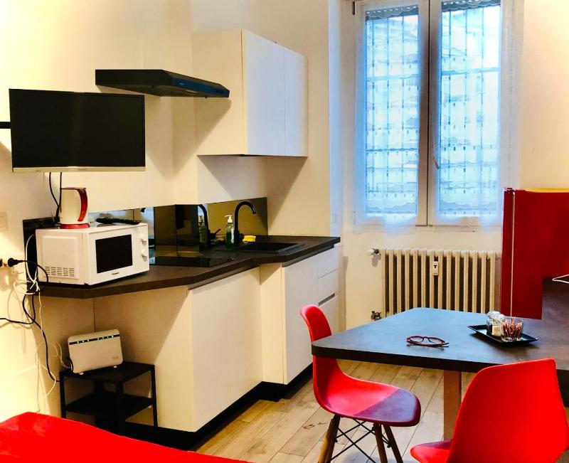 Fully equipped design studio in San Siro — отель с удобным расположением в Милане