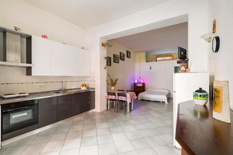 Essenza Holiday House - Florence - By HOST4U — забронировать отель в Флоренции