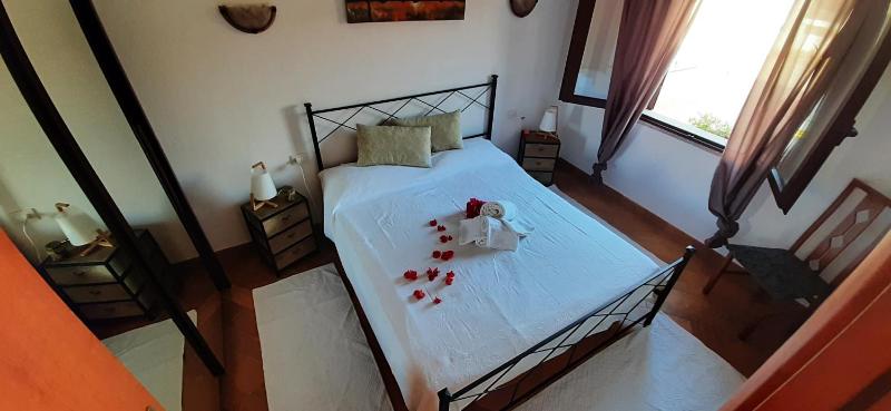 Villa Ibisco a Tertenìa - Affascinante casa con spa