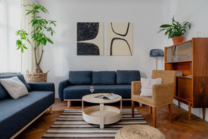 Warsaw Concierge Targowa — отель в Варшаве, Польша