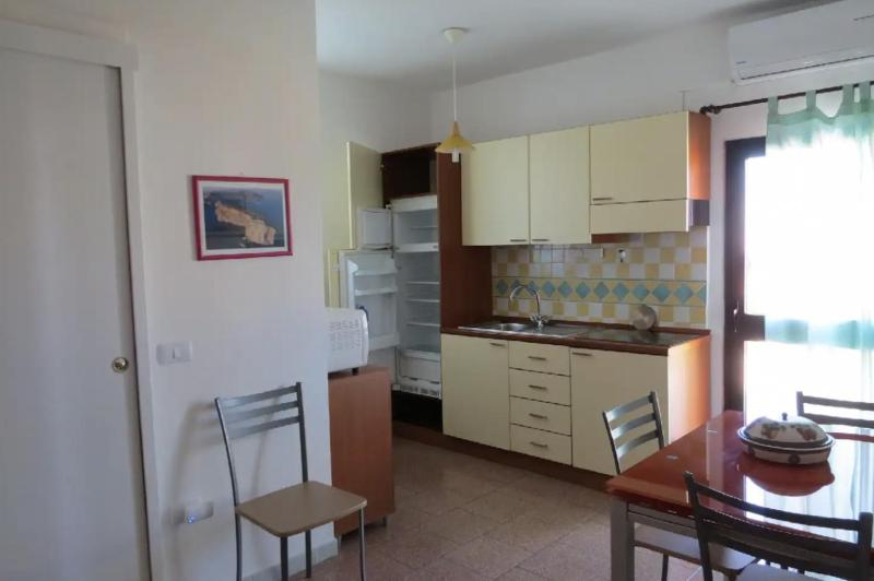 Lovely Flat a Valledoria - Appartamento con giardino