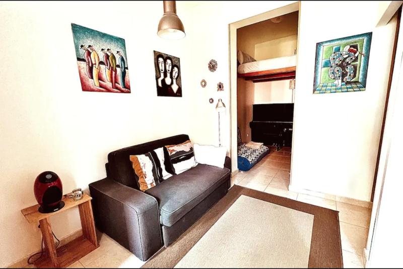 JOAN's PIANO CORRALA APARTMENT IN LAVAPIES. — отель с удобным расположением в Мадриде
