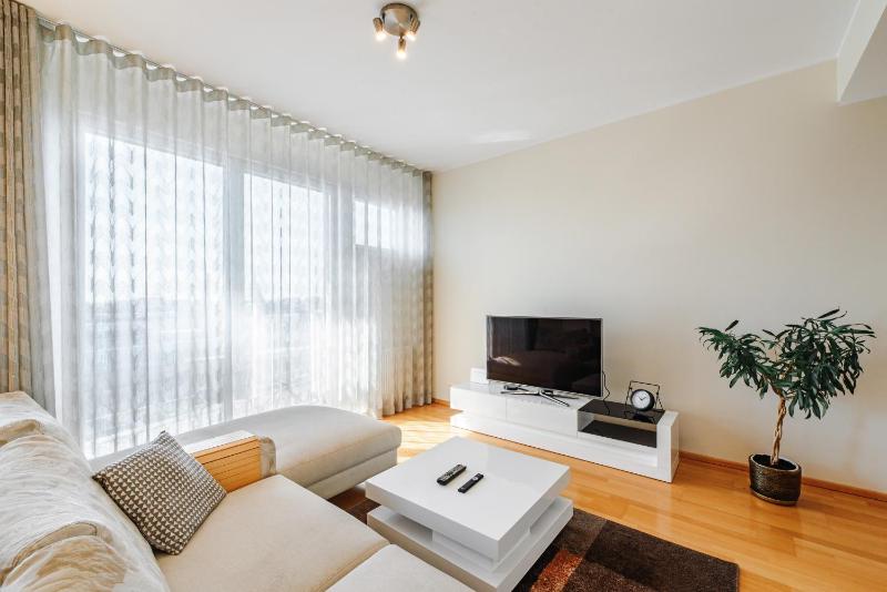 Цены на AirHome - Old Town View 2 в таллине