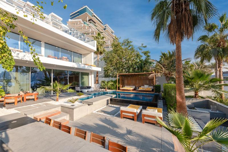 Five Palm Luxury Beach Villa with Private Pool, Panoramic Views, and Jacuzzi — отзывы гостей и цены
