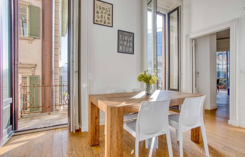 Just renovated apt - Art Nouveau building — отель в Милане, Италия