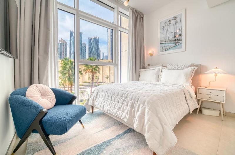 Studio with City Views, Jumeirah Lake Towers - Mint Stay — забронировать отель в Дубае