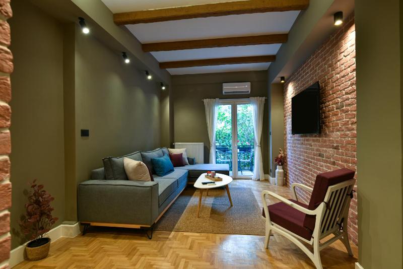 Цены на NewVintage Apartment в Афины