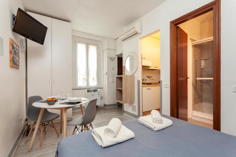 -Navigli Suite- cozy spot in Milan — комфортный отель в Милане