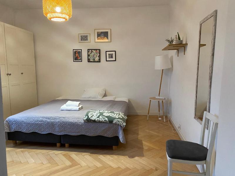 Slow Life Apartment next to Metro Station — отзывы гостей и цены