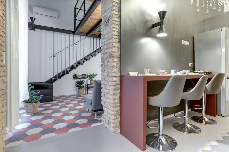 COLOSSEO APT LATERANO 85 - Home And More — отель с удобным расположением в Риме