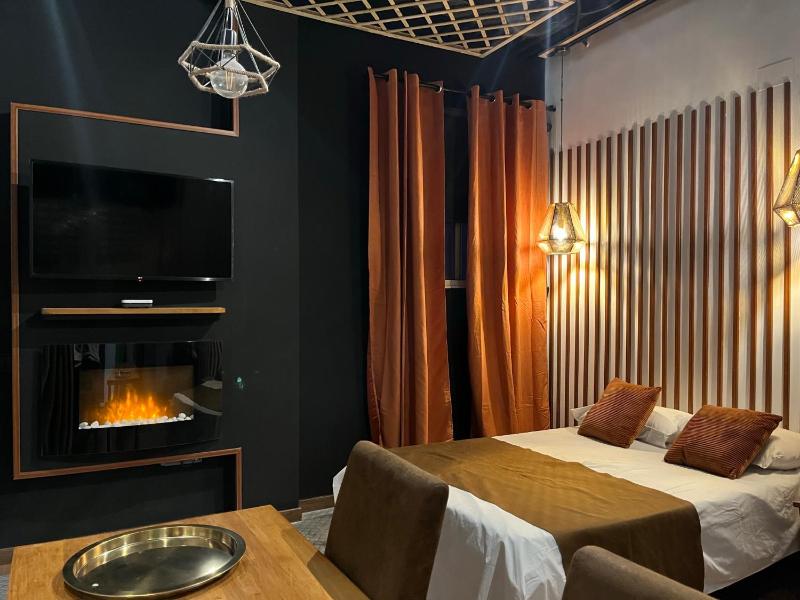 Chic10 luxury Gran via — забронировать отель в Мадриде