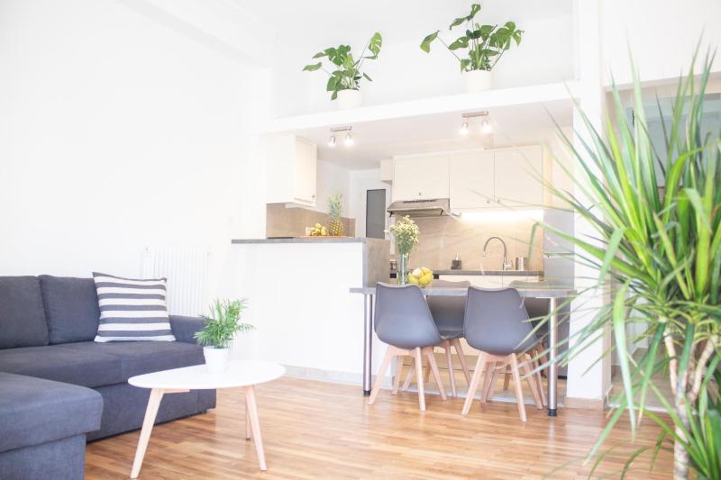 The Splash Suite, Athens — отель в Афины, Греция