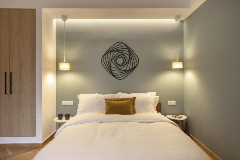 A rare, eclectic, luxurious stay at Syntagma — отзывы гостей и цены