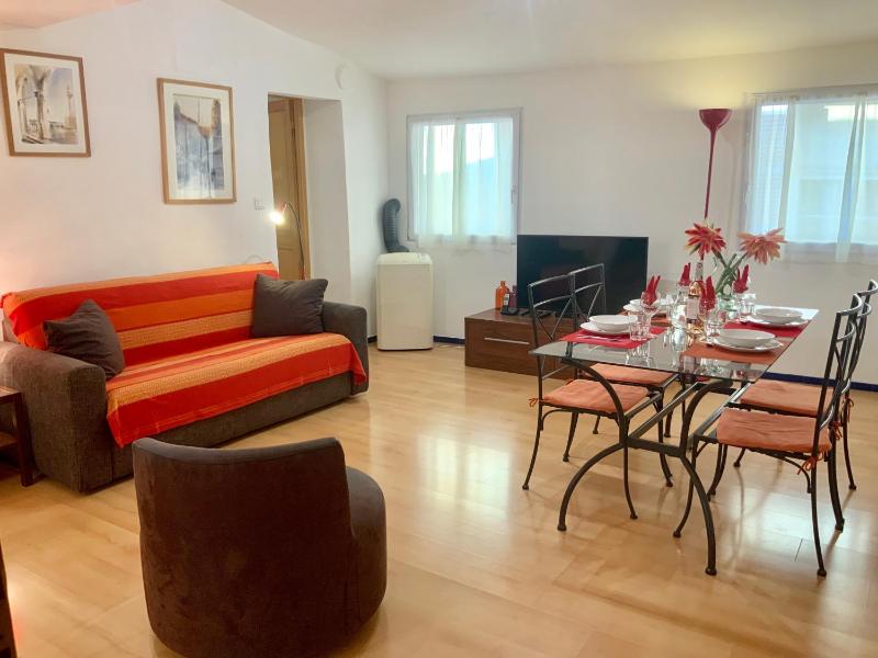 Very cosy flat in heart of Old Town of Nice near beach — отель с удобствами в Николь