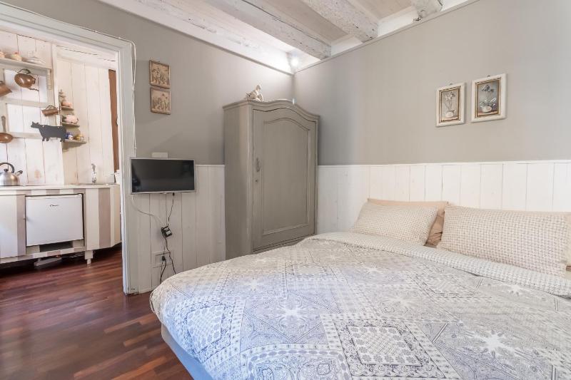 Ca Falier Piccolo - little sweet studio in 10-12 minutes from bus&train station — комфортный отель в Венеции