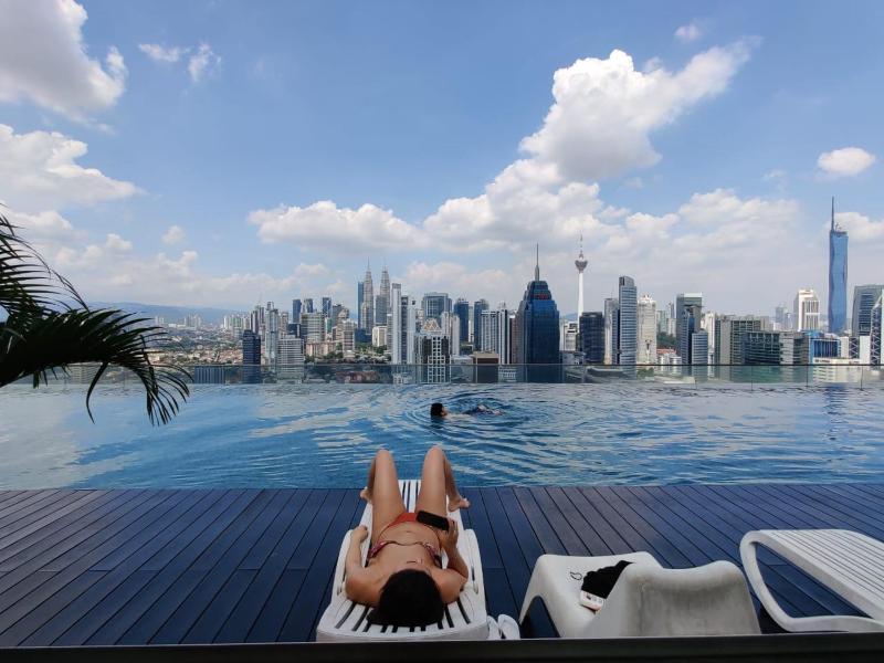 Regalia suites best klcc view — отель с удобным расположением в Куала-Лумпуре