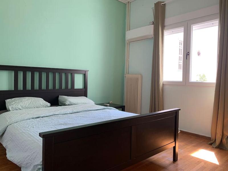 2-bedroom apartment 300 meters metro Aghios loanis — отель с удобствами в Афины