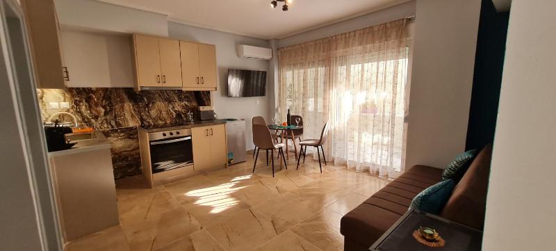 Цены на New Stylish apartment in Athens! в Афины