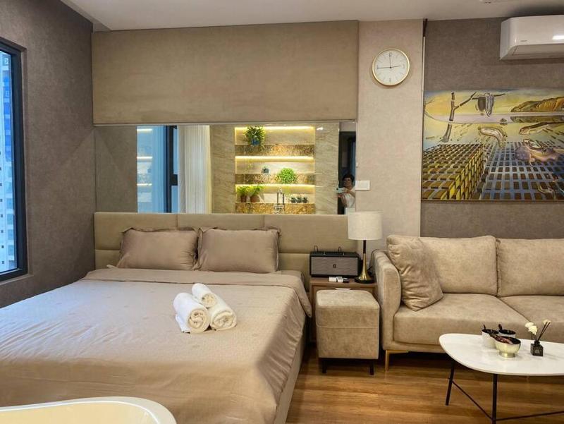 *Luahousing* 1BRL lake view Smart city — отель с удобствами в Ханое