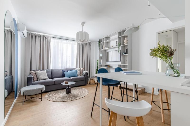 Royal Atheneum 2 by CityLife Suites — отель с удобствами в Бухаресте