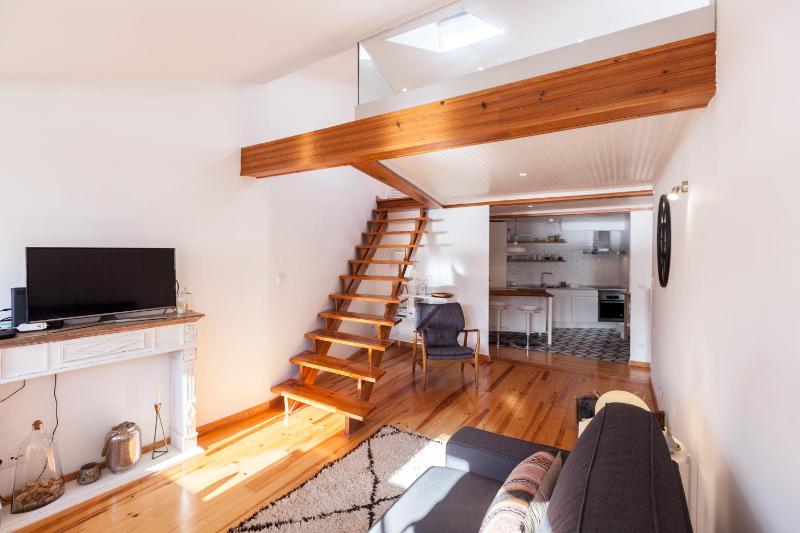 FLH Alfama Mezzanine with River View — отель с удобствами в Лиссабоне