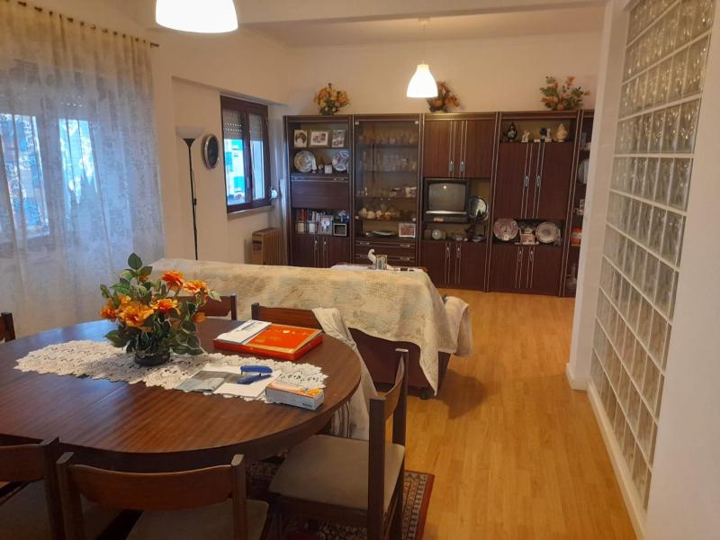 Apartamento em Moscavide — отель в Лиссабоне, Португалия