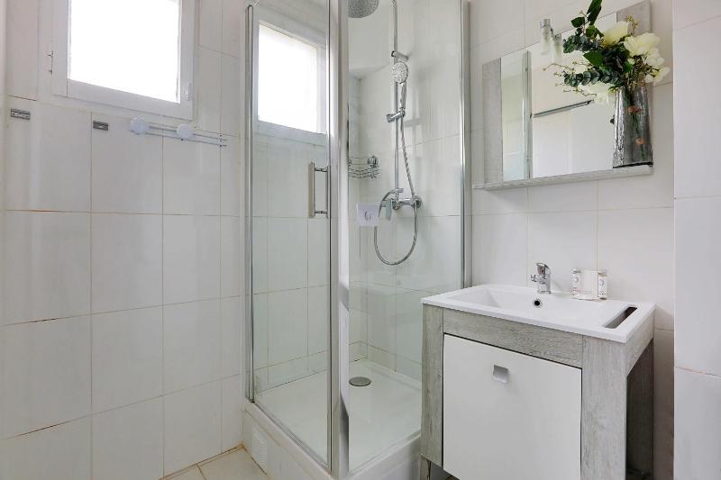 Cozy apartment - Paris Porte de Versailles — комфортный отель в Париже