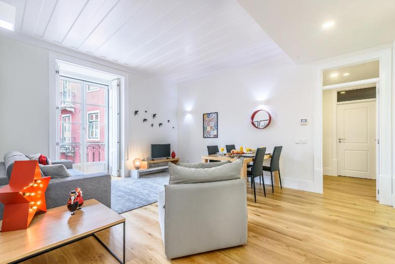 Modern Flat in Downtown Lisbon by LovelyStay — отель в Лиссабоне, Португалия
