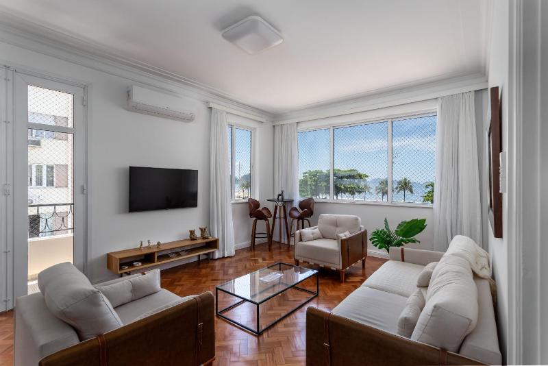 Цены на Maravilha em Copacabana - 3 Quartos - ML301 в Рио