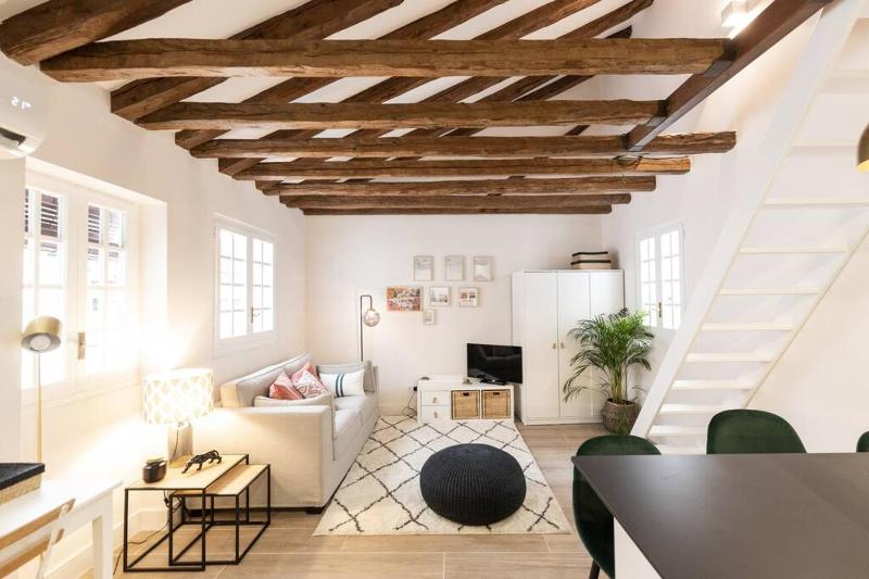 Цены на Apartamento en Madrid centro WIFI, A/C, calef в Мадриде