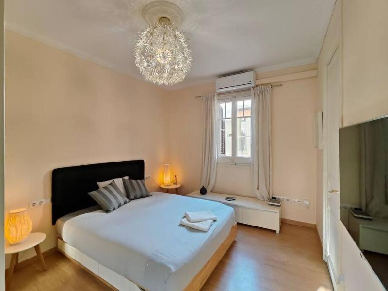 Elegant apartment Rambla Badal — комфортный отель в Барселоне