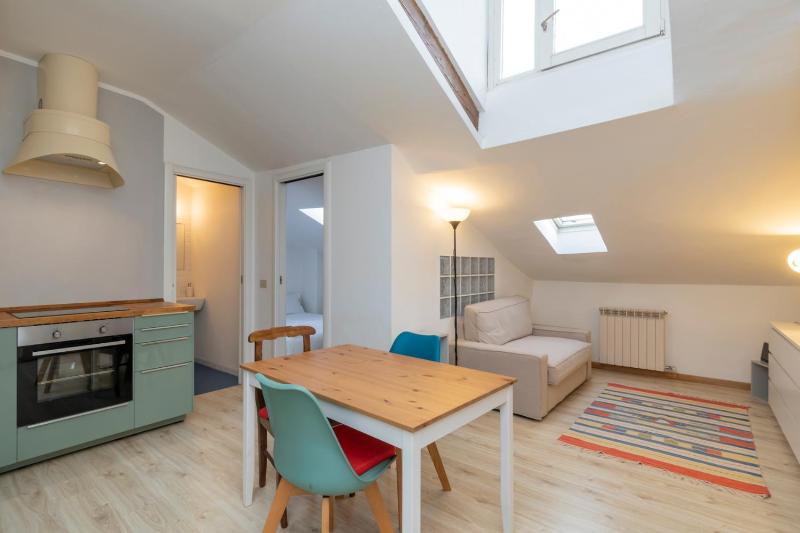 [Bright apartment close to Porta Romana] - Adige — забронировать отель в Милане