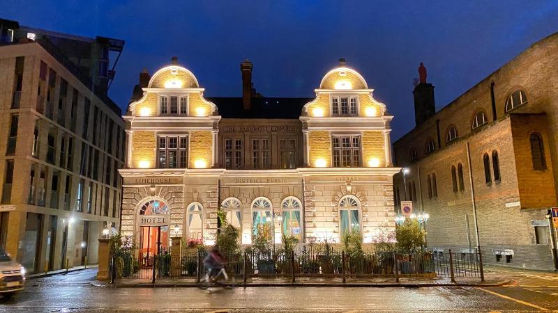 Limehouse Library Hotel — забронировать отель в Лондоне