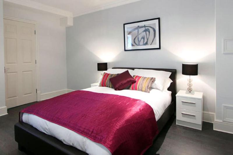 Large Studio in central London,near Hyde Park — отель с удобным расположением в Лондоне