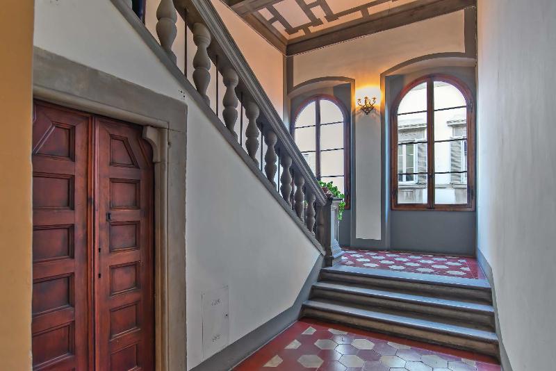Lovely flat in the historical Palazzo Gherardi — отзывы гостей и цены