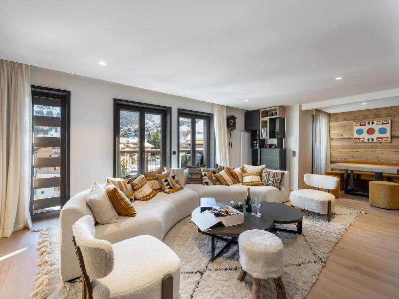 Цены на Appartement de luxe avec sauna, 6 chambres, skis aux pieds a Courchevel Village - FR-1-562-62 в Куршевеле