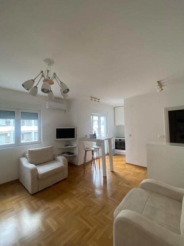 Цены на The Olive Tree Residence: A Cozy Retreat in Budva в Будва