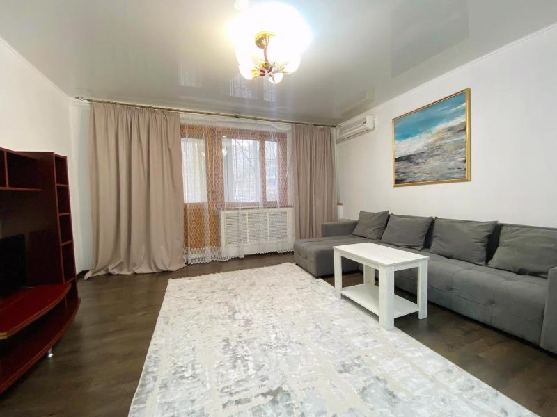 Komfortnye dvuhkomnatnye apartamenty v centre goroda Samal 2 — отель с удобным расположением в Алматы