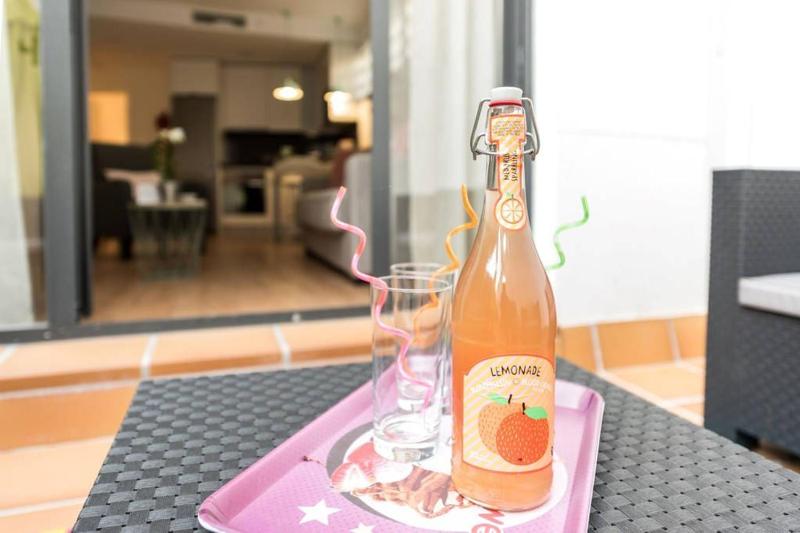 Цены на Chamberi con jardin A by RegalateMadrid в Мадриде