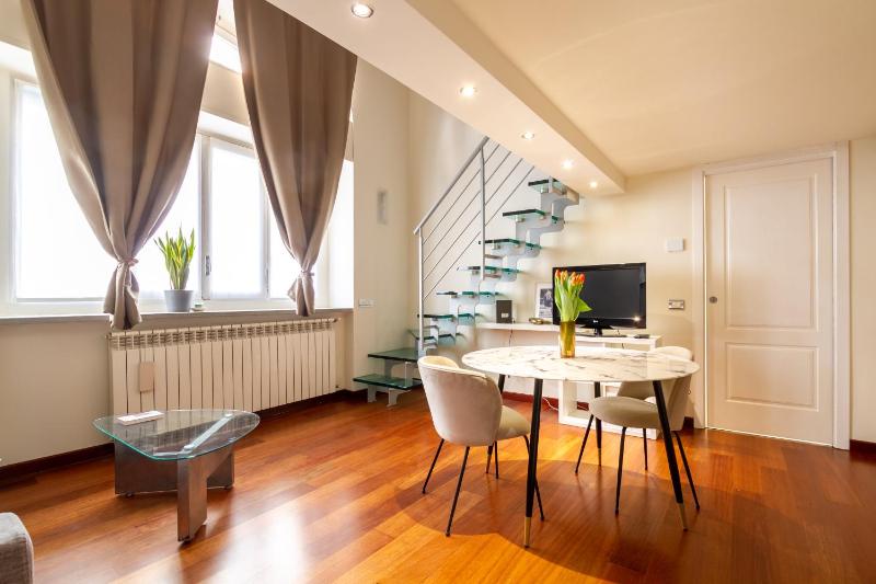 Цены на HEART OF MILAN LOFT ARCO DELLA PACE в Милане