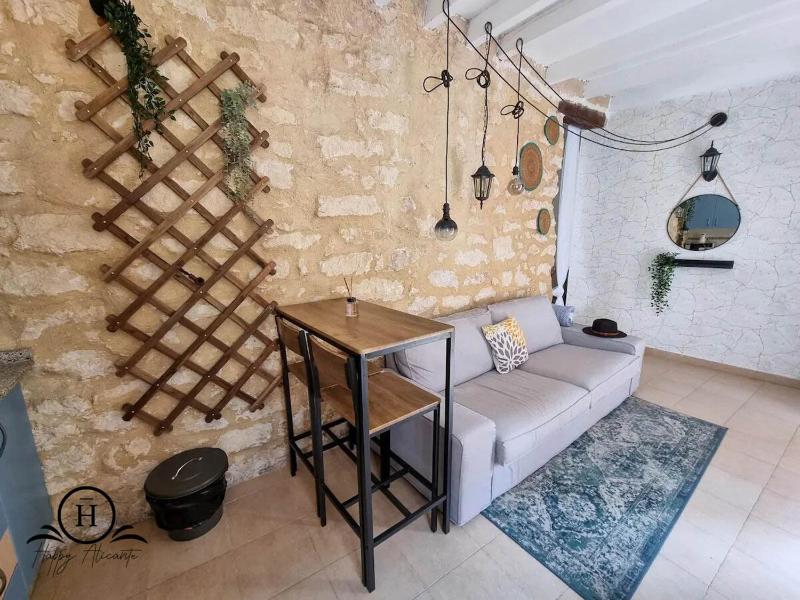 Garden HappyAlicante com — отель с удобным расположением в Аликанте