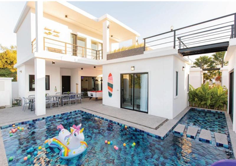 Boulogne Private Pool Villa Hua Hin Two — отель с удобствами в Хуа