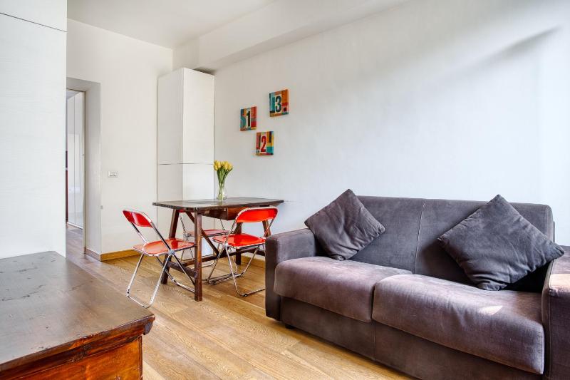 ALTIDO Charming flat near city centre — забронировать отель в Милане