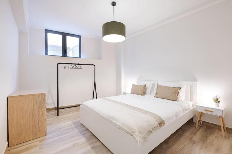 Central Gem II- Apartment in Trendy Neighborhood — отель с удобным расположением в Лиссабоне