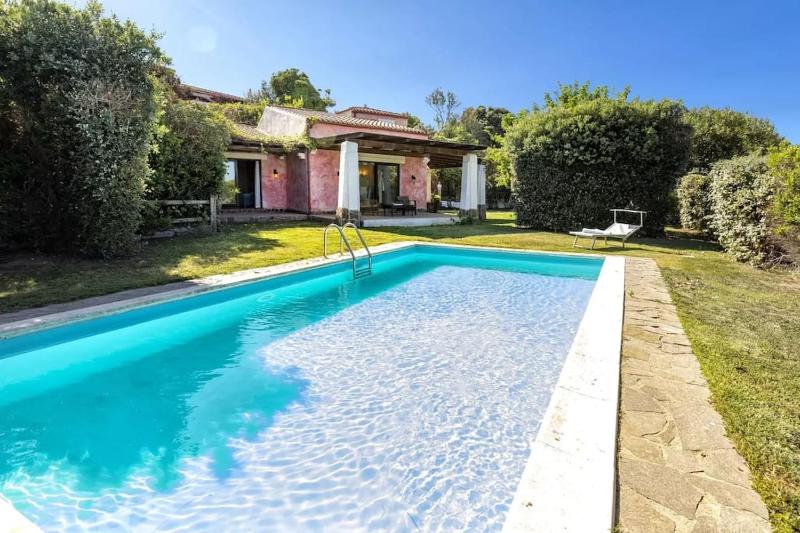 Villa Oleandri a Stintino - Lussuosa villa con piscina